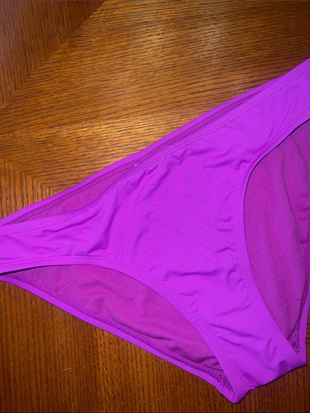 Gibson Amavi Vibrant Magenta Bikini Bottom Size Medium B35